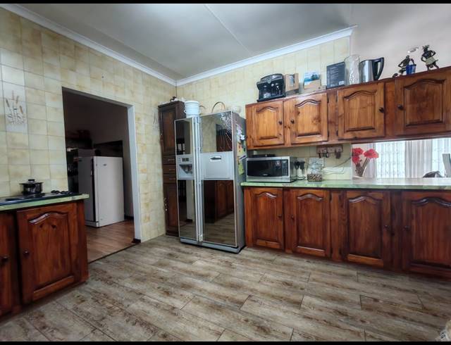 4 BEDROOM HOUSE FOR SALE IN THREE RIVERS EAST